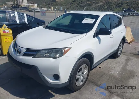 2015 Toyota Rav4 Le z USA, uszkodzony, nr VIN 2T3ZFREV8FW229707